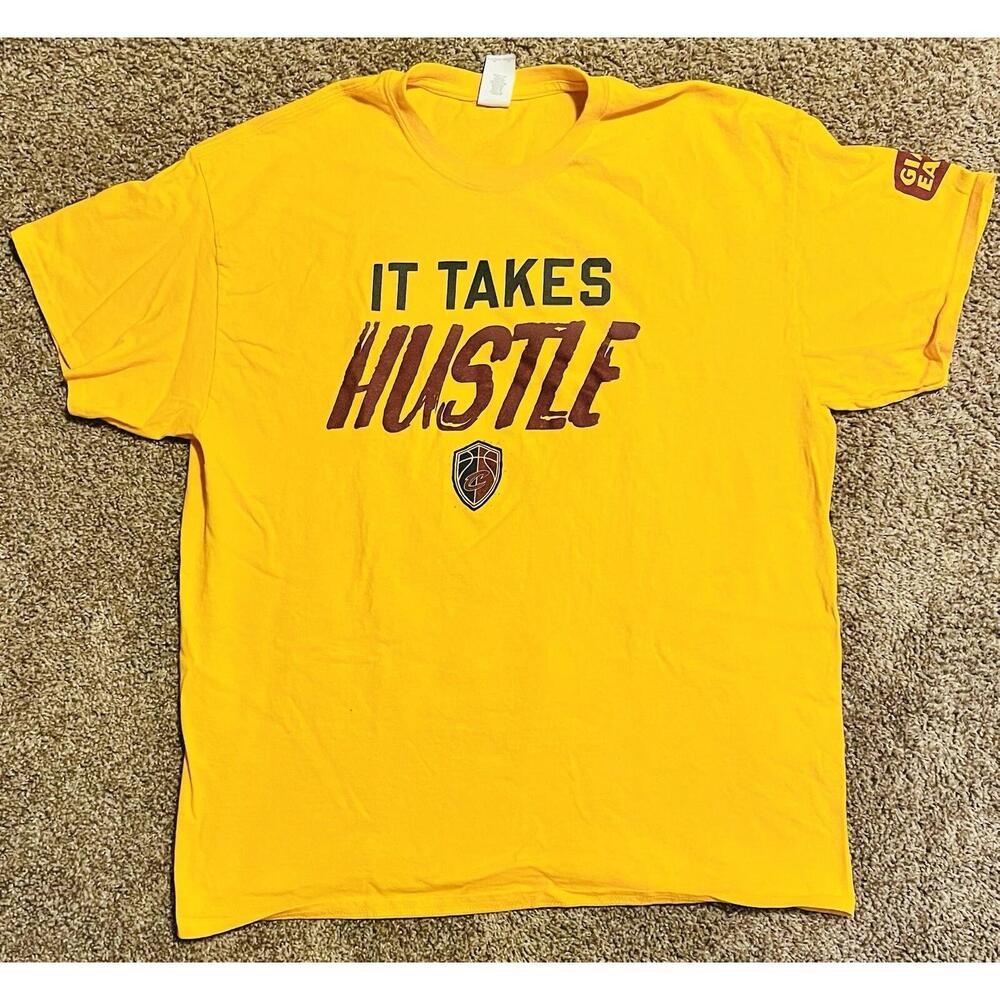 Cleveland Cavs Cavaliers It Takes Hustle  Basketball Team T-Shirt